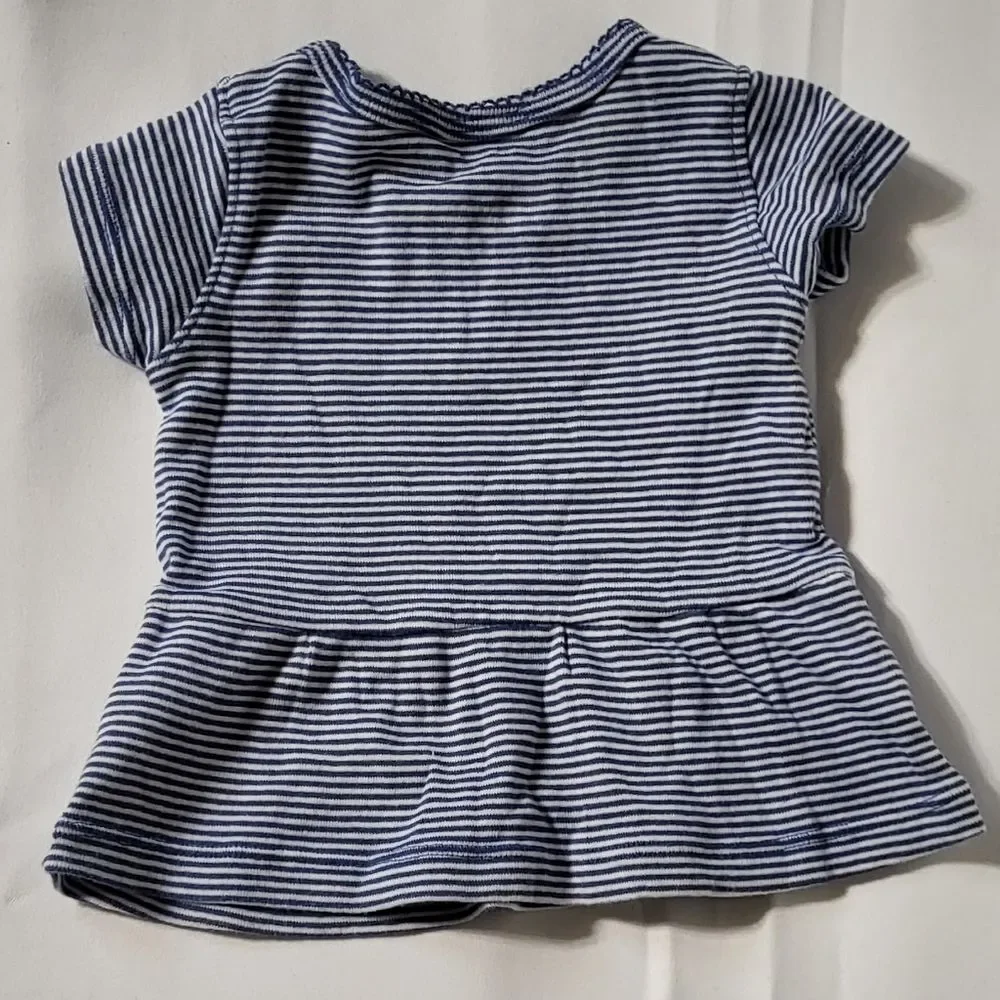 Carter's Baby Girl 2pc Shirt Bundle Size 3 Months